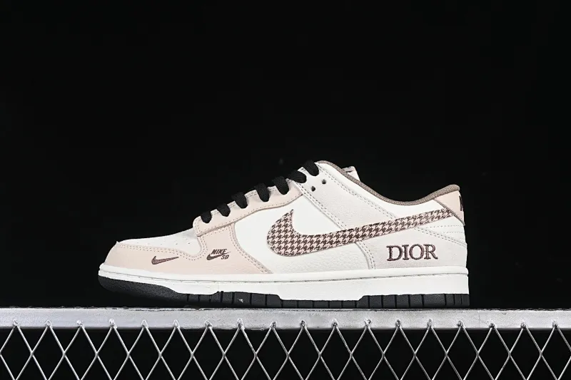 All categories Nk SB Dunk Series Nk SB Dunk Low High-end customized low-top sneakers Nk SB Dunk Low Dior joint milk coffee flower hook Anniversary high-end customized low-top casual sneakers DJ2024-097